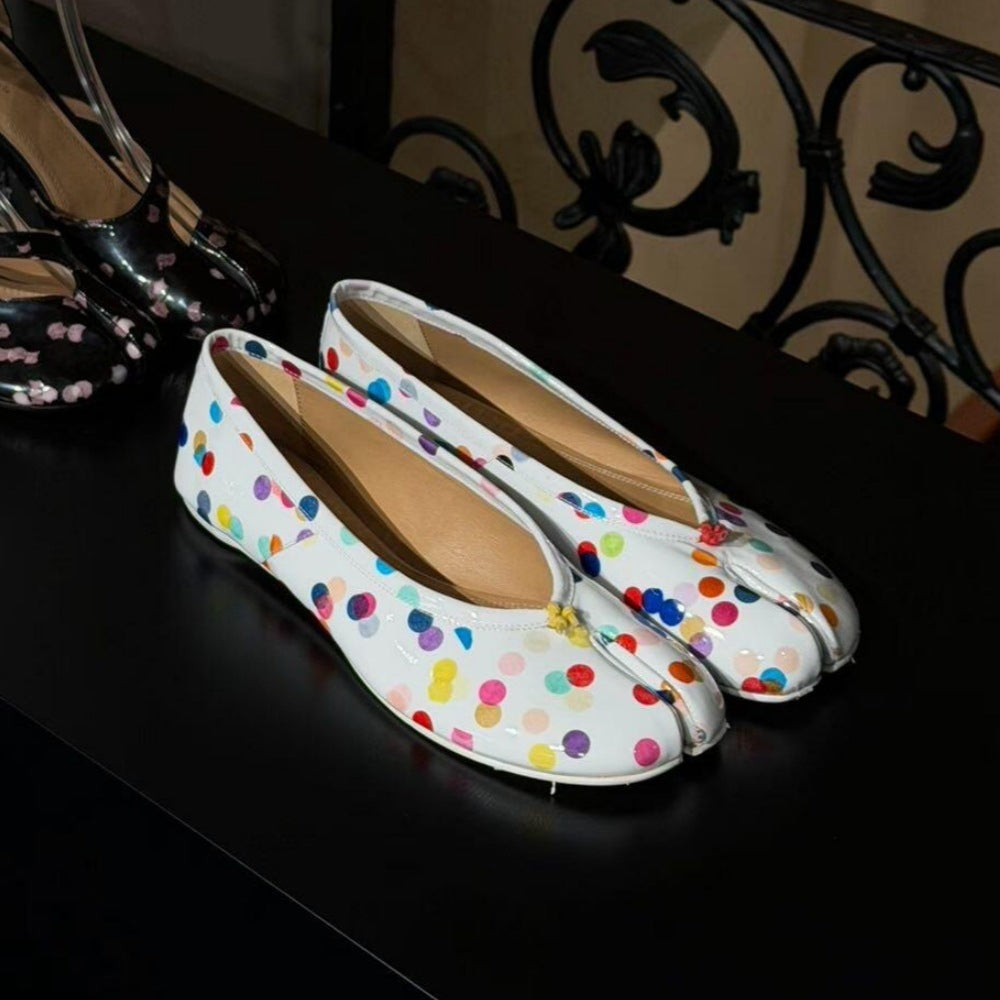 Damen Ballerinas mit verspielt buntem Punktedesign