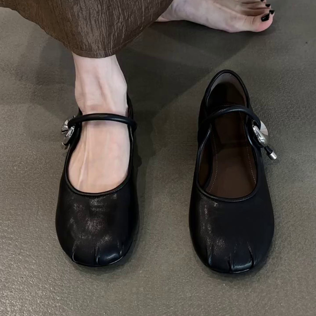 Damen elegante Ballerinas mit modischem Riemchen und dekorativem Schmuckdetail R&B