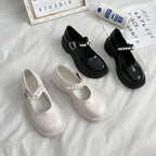 Damen Mary Jane Schuhe mit glänzendem Obermaterial und Perlenschmuck R&B