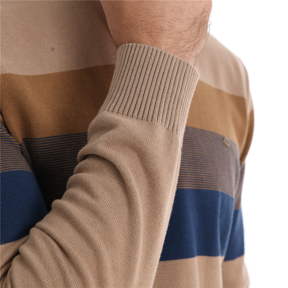 Herren Strickpullover mit modischem Stehkragen und feinen Streifen