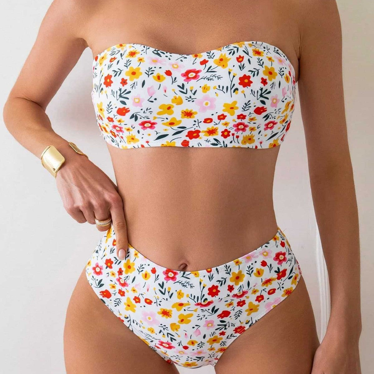Damen Bandeau-Bikini mit hoch geschnittenem Unterteil und floralem Print R&B