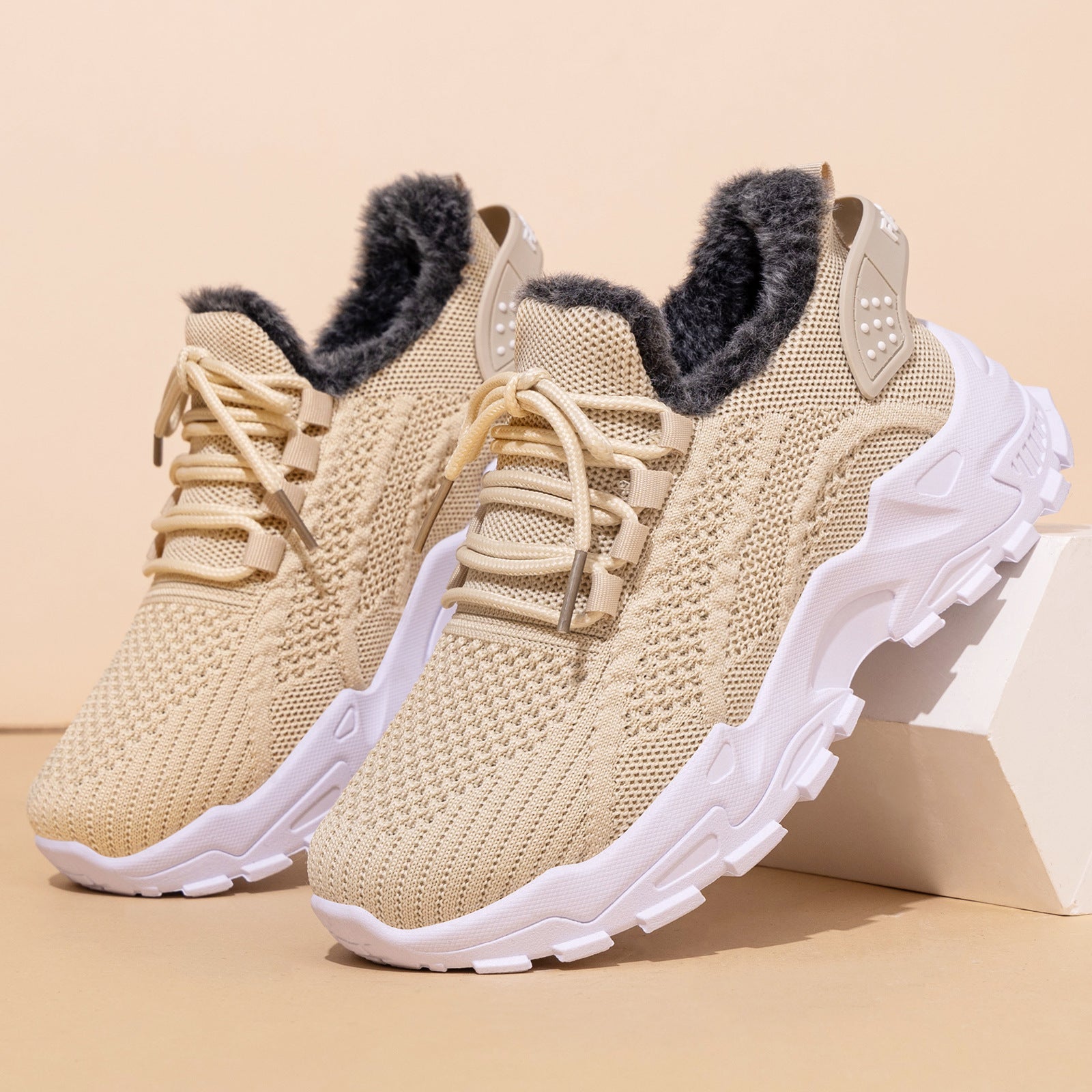 Damen Sportliche Komfort Sneaker mit kuscheligem Innenfutter R&B