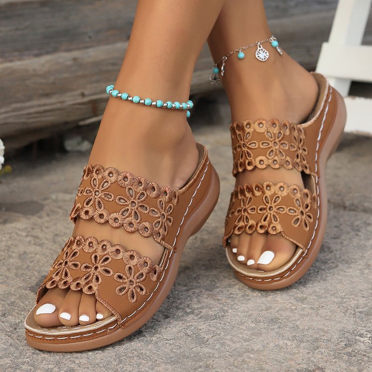 Damen Zehentrenner-Sandalen mit dekorativem Lochmuster und komfortabler Fußbett R&B