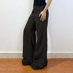 Damen Elegante weit geschnittene Streifenhose mit hoch sitzendem Bund und dekorativen Knopfdetails R&B