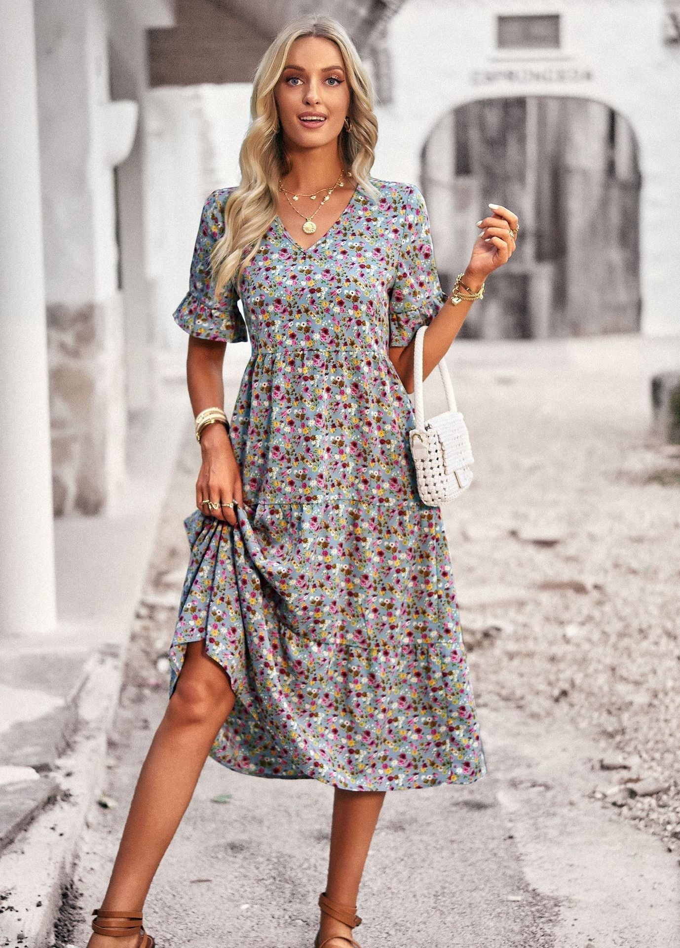 Damen Midi-Kleid mit Floralem Muster und Verspieltem V-Ausschnitt R&B