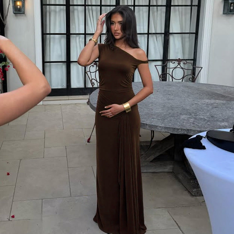 Damen Elegantes Maxikleid mit asymmetrischem Design und raffinierten Drapierungen