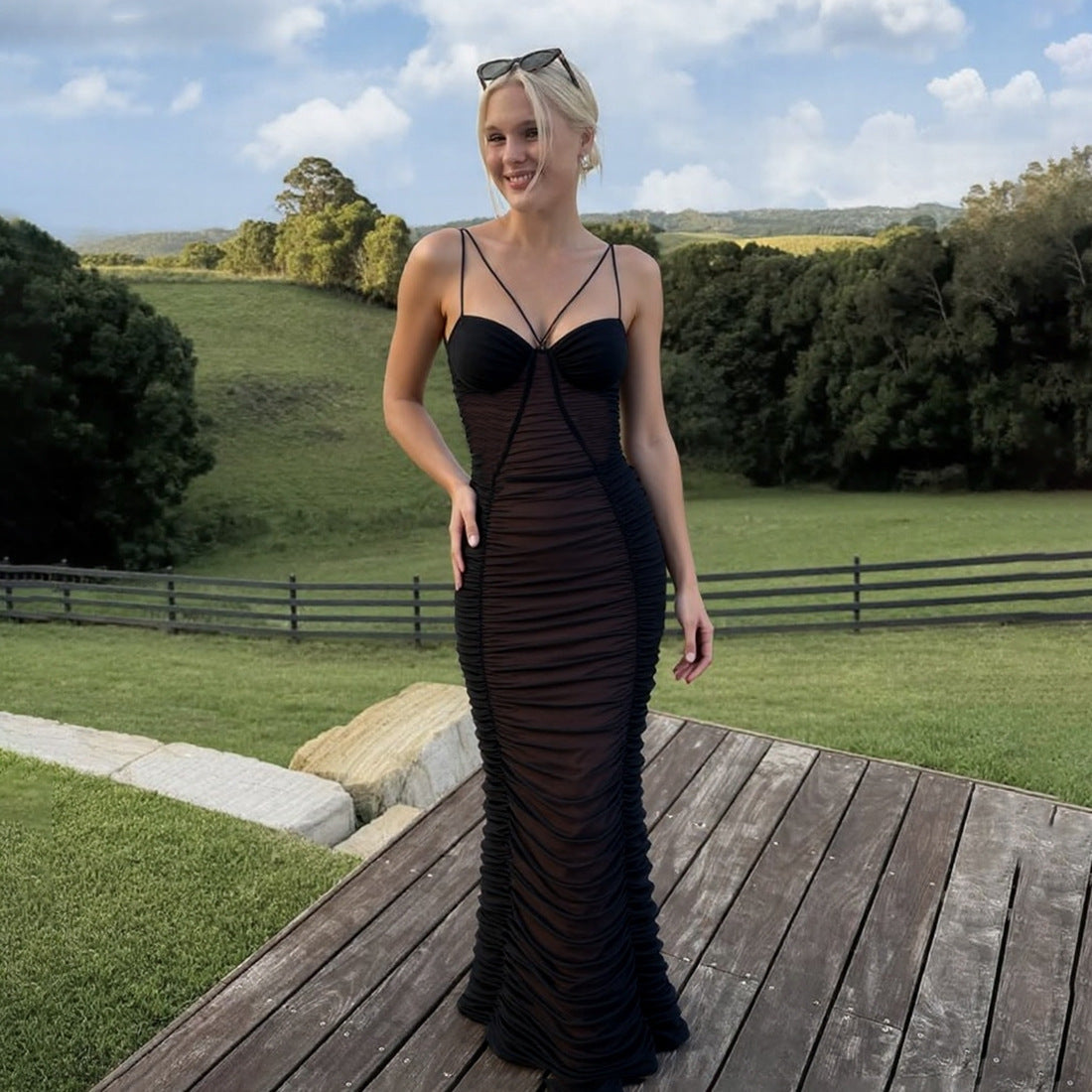 Damen Elegantes Maxikleid mit raffinierten Rüschendetails und feinen Spaghettiträgern R&B