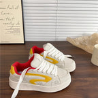 Damen Sportliche Sneakers mit einzigartigem Design und luftigen Einsätzen R&B