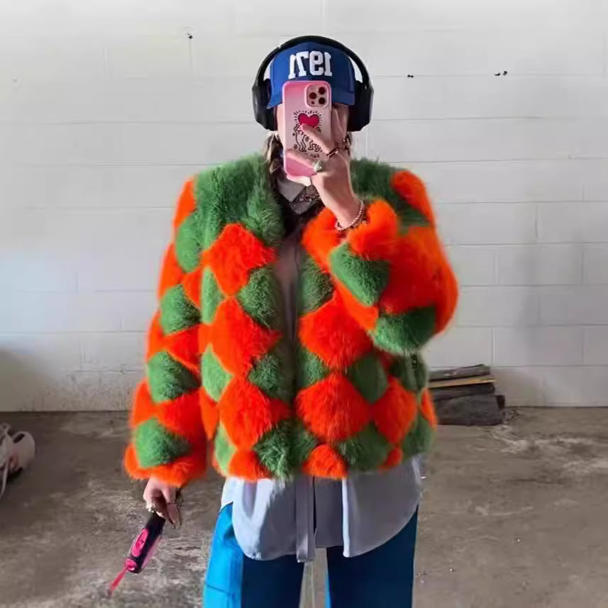 Damen auffällige Kunstpelzjacke mit innovativem Karomuster und kurzem Schnitt R&B