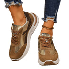 Damen Sportliche Sneakers mit Metallic-Akzenten und durchgehendem Komfort R&B