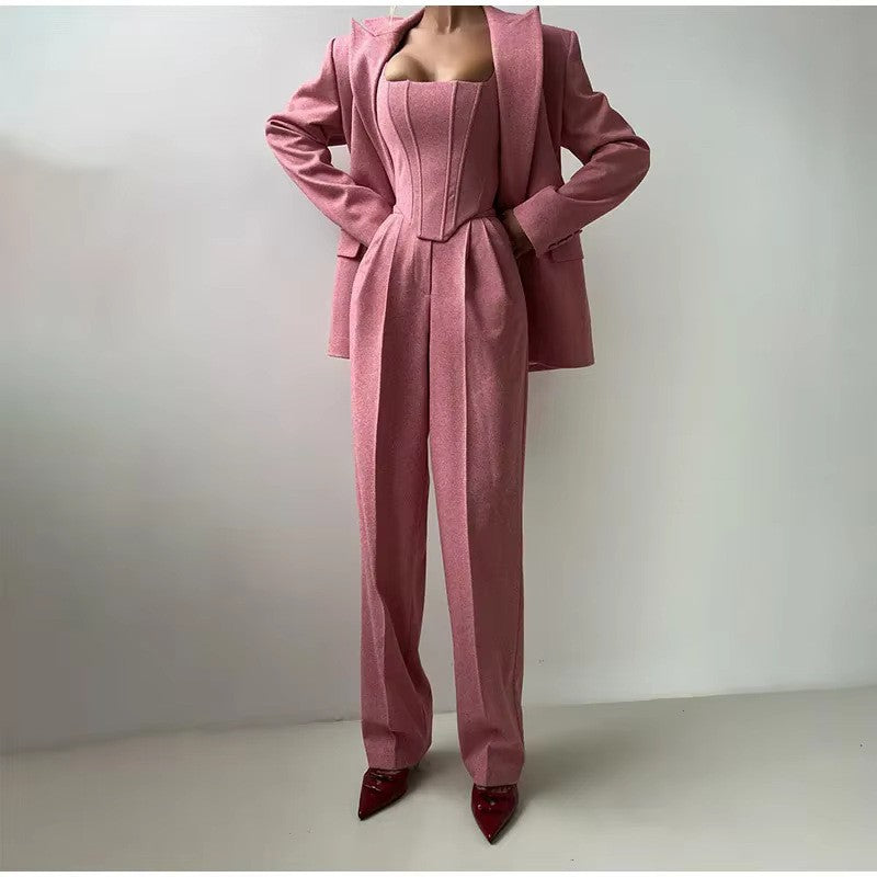Damen Blazer-Anzug mit figurbetontem Oberteil und weiten Beinen R&B