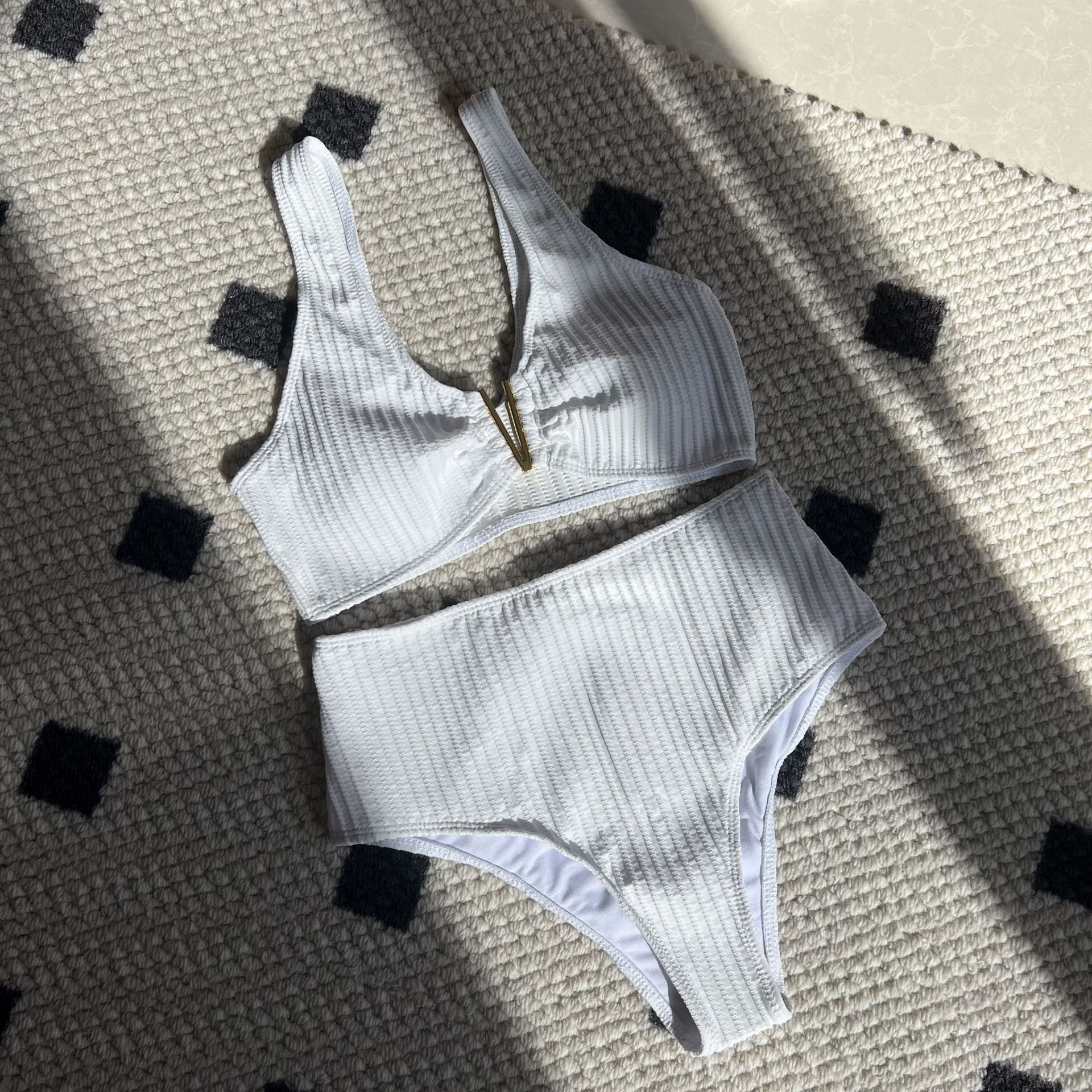 Damen Hochgeschnittener Bikini mit modischem Design R&B