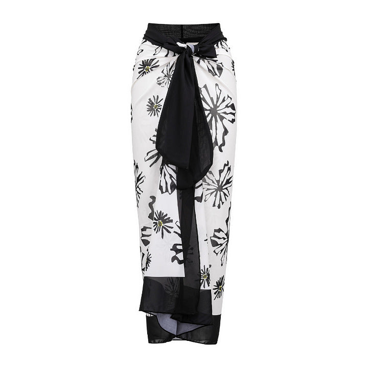 Damen Bikiniset mit besonderem Blumendekor und langem Wickelrock R&B