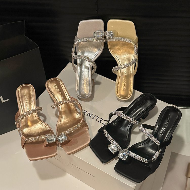 Damen elegante Riemchen-Sandalen mit funkelndem Akzent und komfortablem Absatz R&B