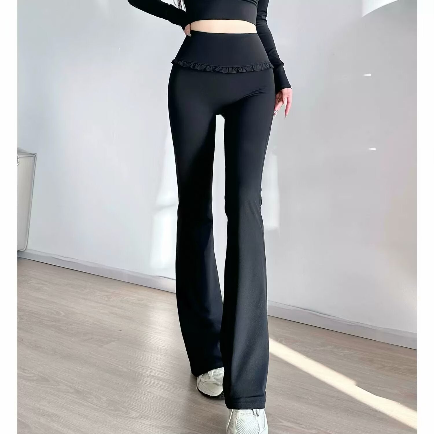Damen Hochtaillierte Bootcut-Leggings mit Rüschendetails