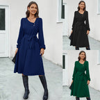 Damen Midikleid mit tailliertem Schnitt und eleganten Knopfdetails R&B