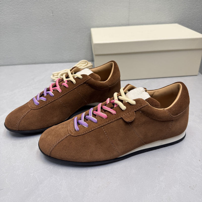 Damen modische Suede Sneakers mit farbigen Schnürsenkeln