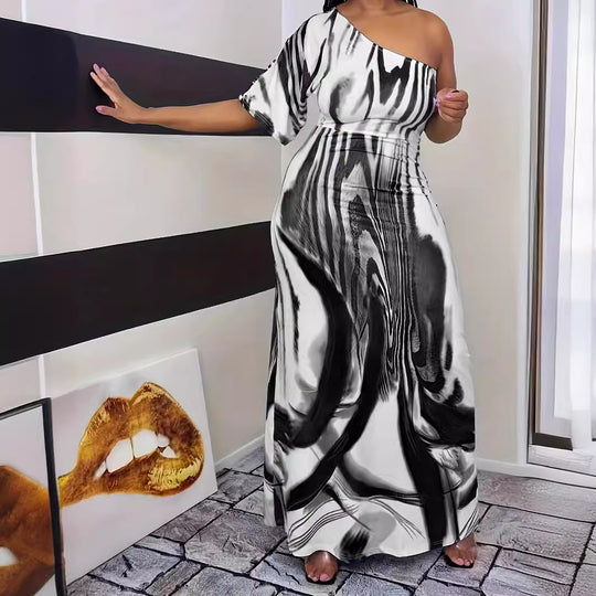 Damen Maxikleid mit asymmetrischem Schnitt und elegantem Muster R&B