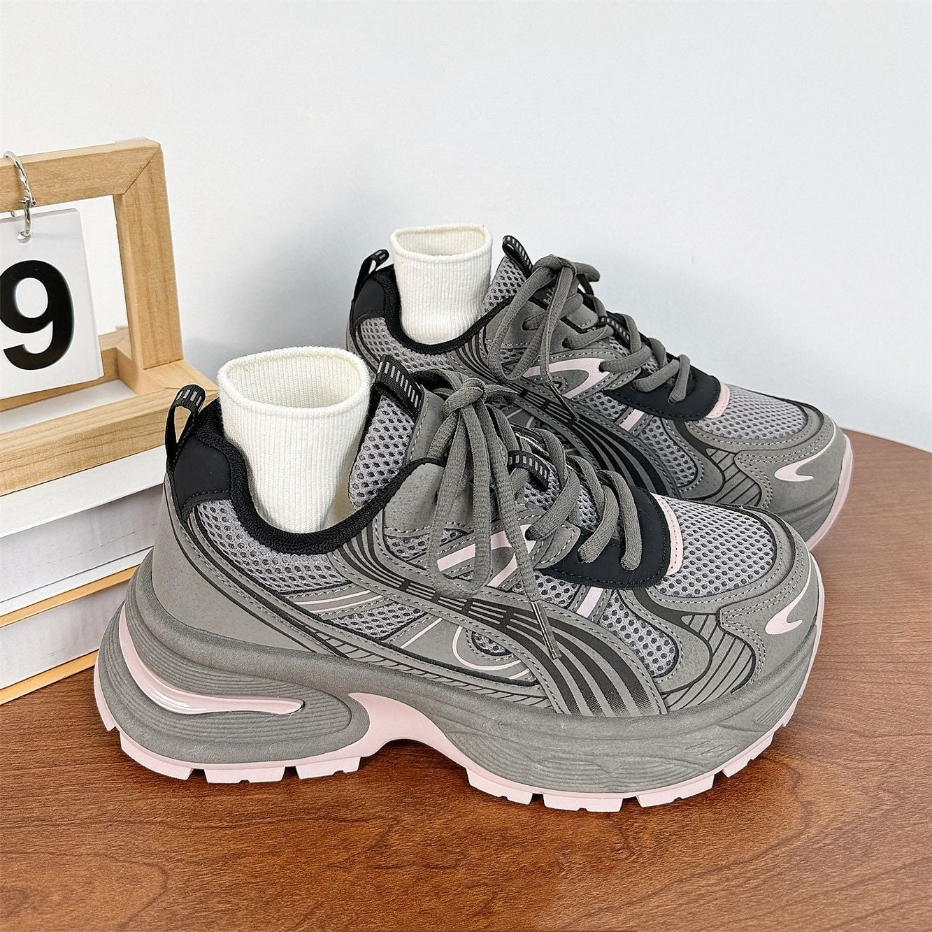 Damen Sportliche High-Performance Sneakers mit nahtloser Verarbeitung R&B