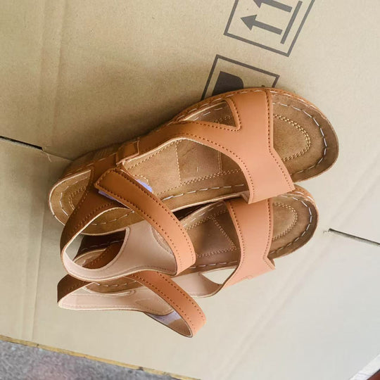 Damen Wedge-Sandalen mit verstellbarem Riemen und komfortablem Fußbett R&B
