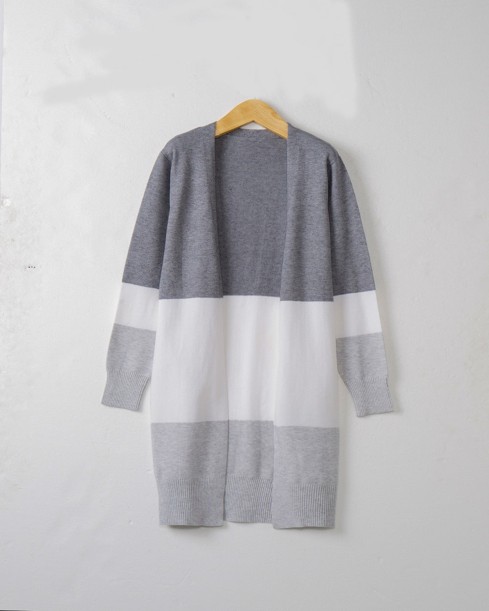 Damen lässige Strickjacke mit modernem Blockstreifenmuster und offenen Fronten