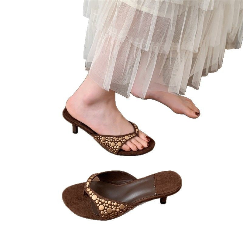 Damen Offene Mules mit dekorativen Perlenapplikationen und elegantem Absatz R&B