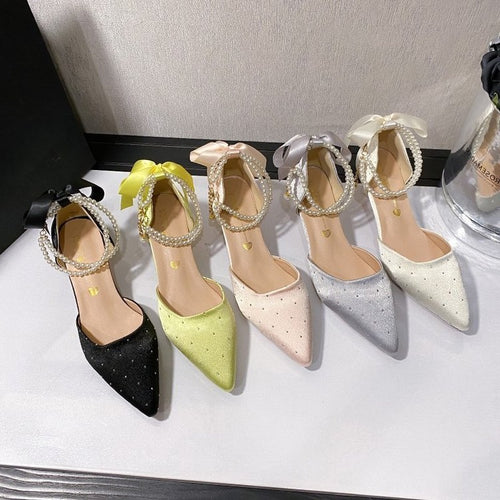 Damen elegante Pumps mit perlenverziertem Riemchen R&B