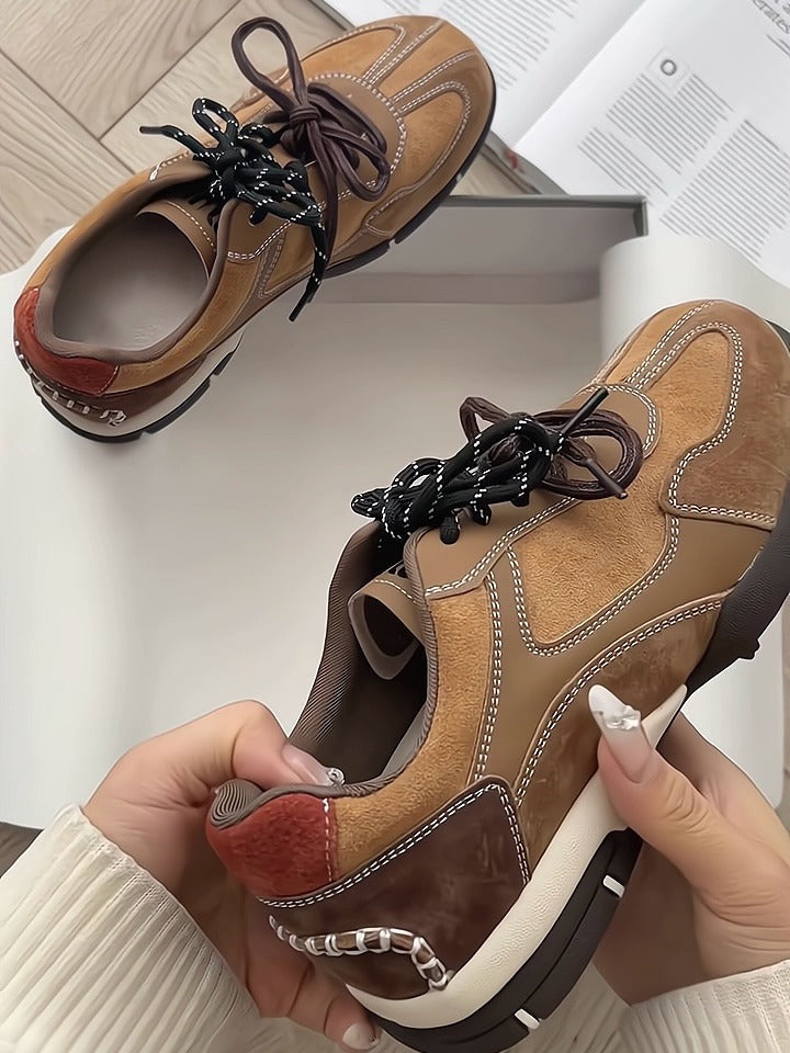 Damen Sportliche Sneaker mit bequemer Polsterung und modischem Obermaterial R&B