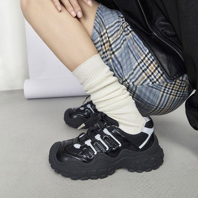 Damen Sportliche Chunky Sneakers mit atmungsaktiver Mesh-Oberfläche und robustem Profil