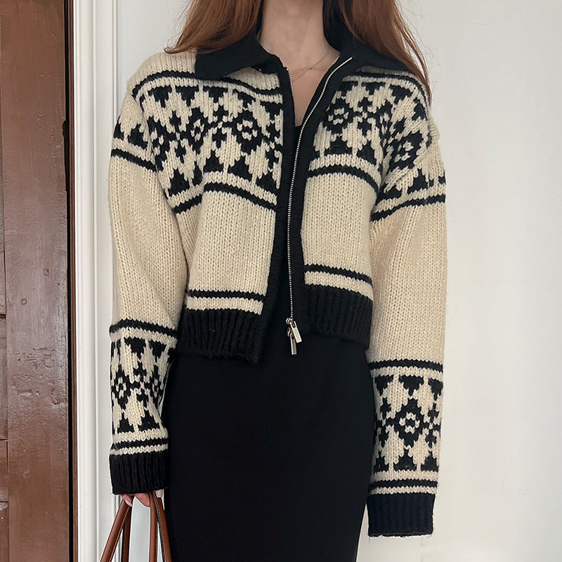 Damen Strickjacke mit floralem Muster und komfortablem Stehkragen R&B