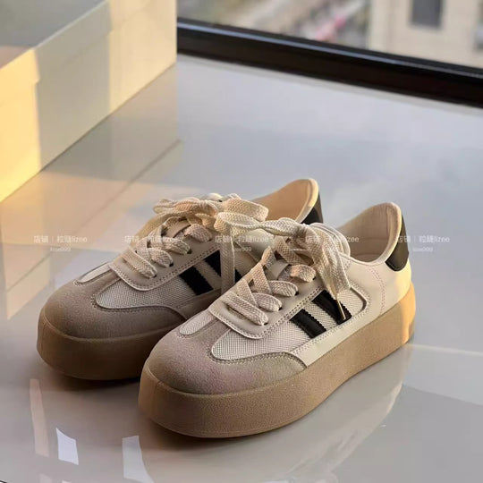 Damen Sportliche Plateau-Sneaker mit atmungsaktiver Obermaterialkombination R&B