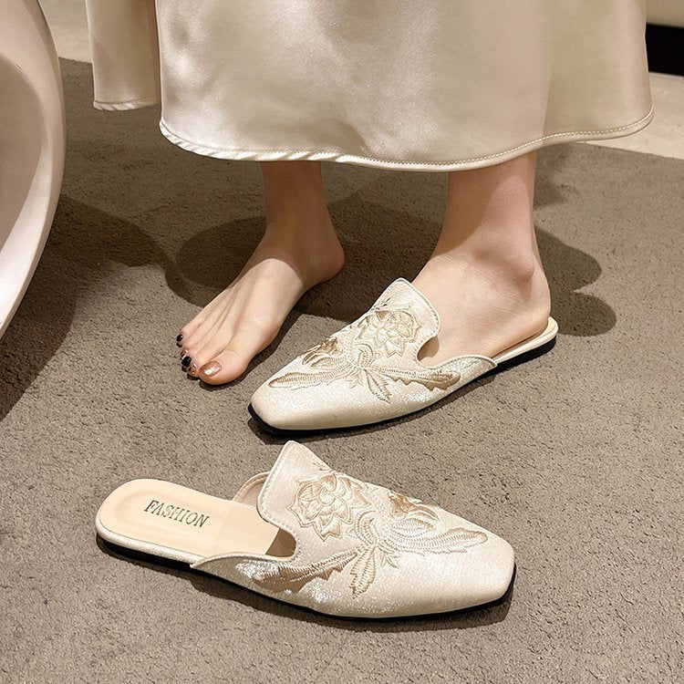 Damen elegante Mules mit floralen Stickereien R&B