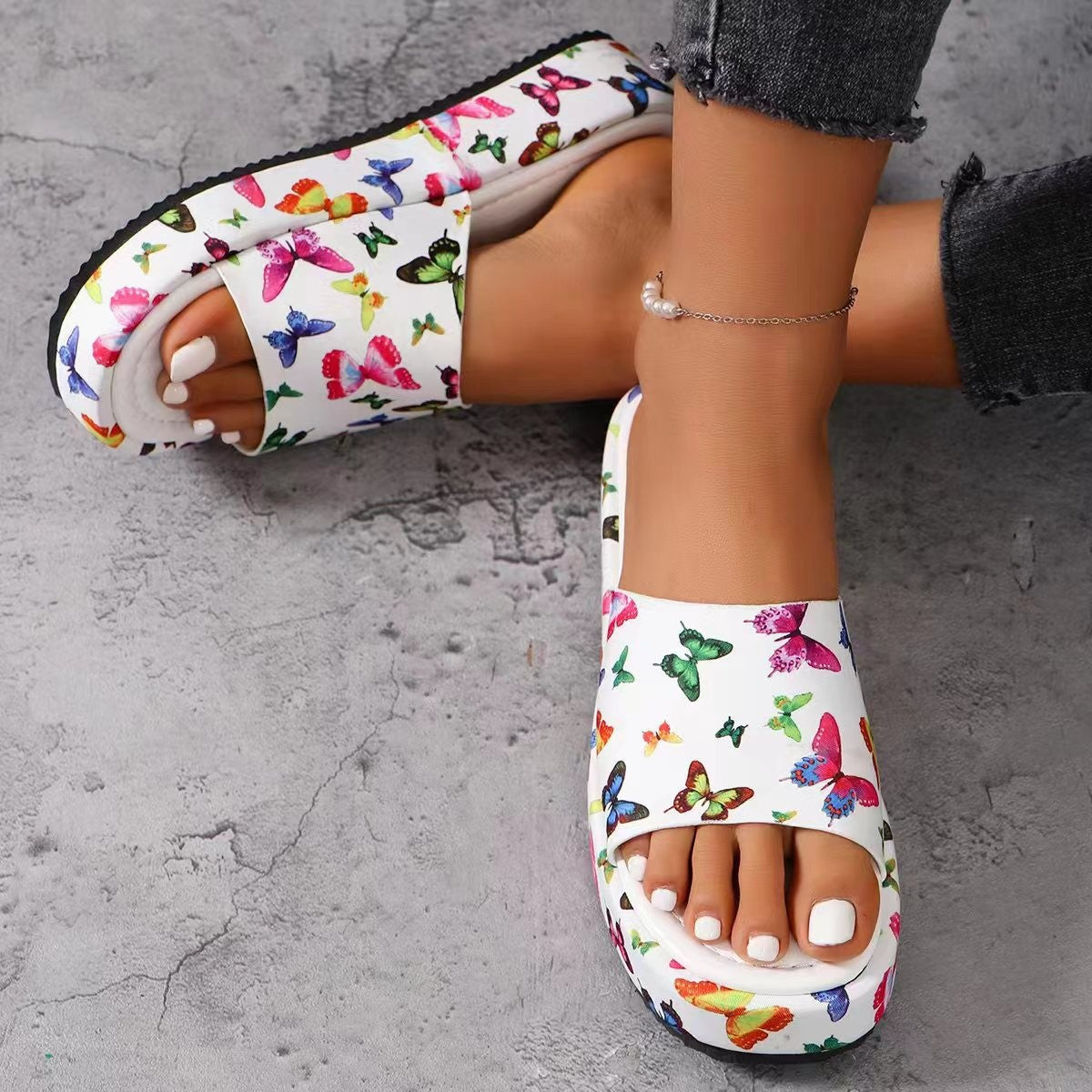 Damen Plateau-Pantoletten mit buntem Schmetterling-Print R&B