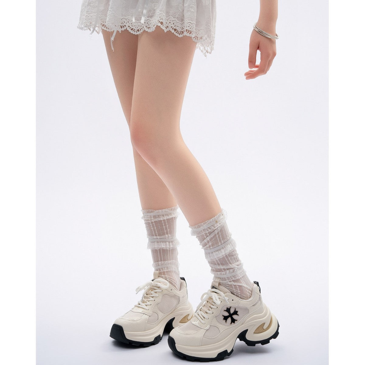 Damen Sportliche Sneaker mit atmungsaktiver Mesh-Oberfläche und dämpfender Sohle R&B