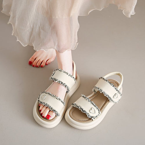 Damen modische Sandalen mit elastischen Riemen und herzförmigen Akzenten R&B