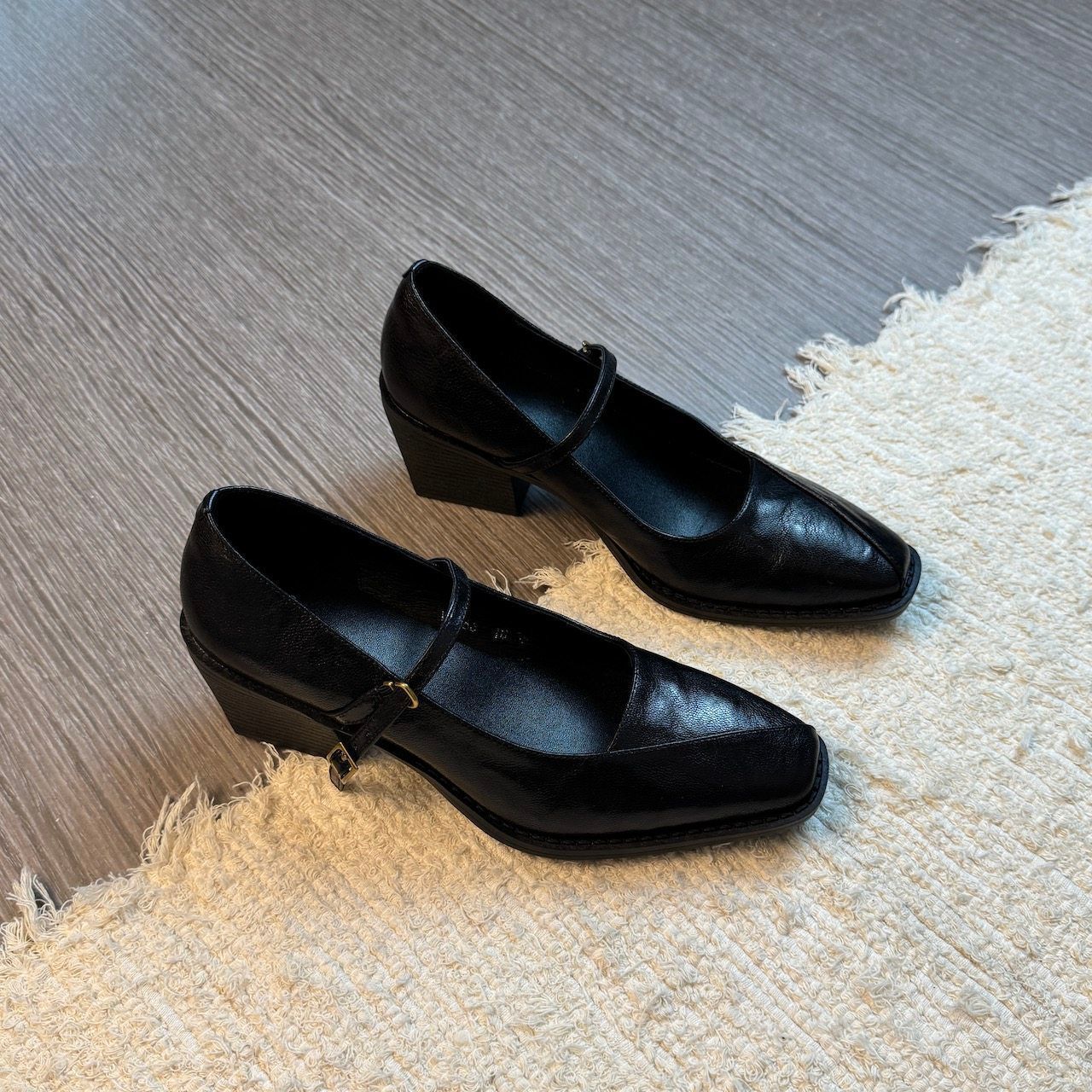 Damen elegante Riemchen-Ballerinas mit komfortabler Fußbettstruktur R&B