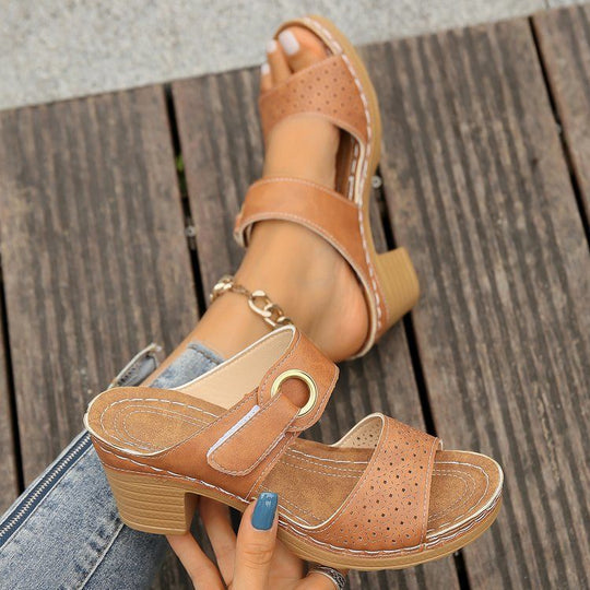 Damen modische Blockabsatz-Sandalen mit dekorativem Riemendesign R&B