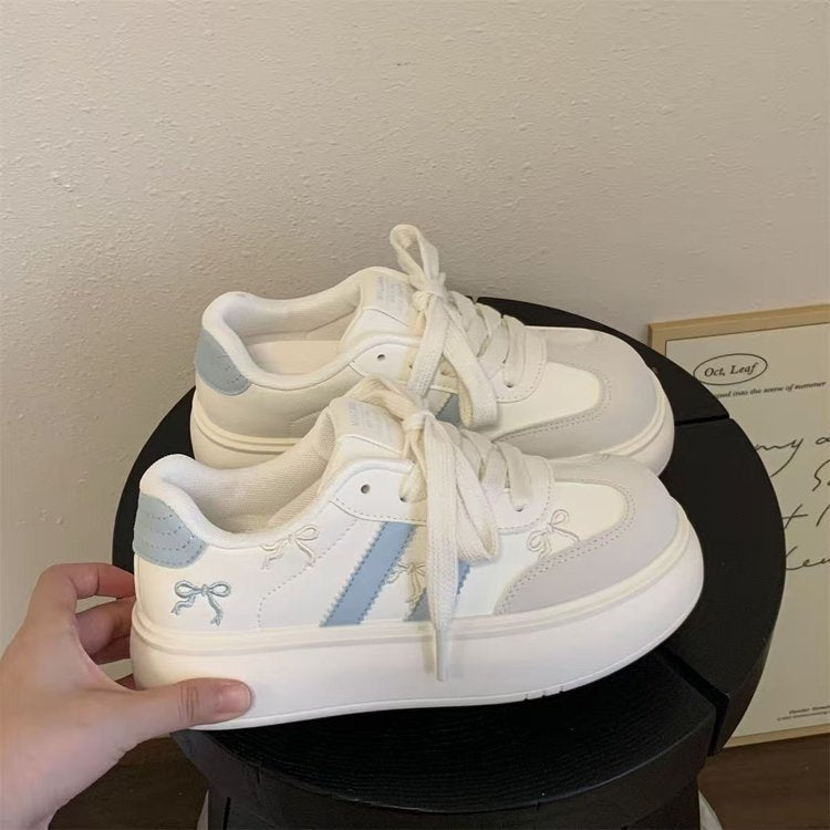 Damen Modische Sneaker mit trendigen Applikationen und bequemer Sohle R&B