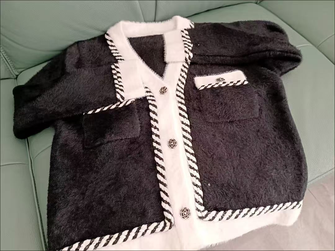 Damen Kuschelige Jacke mit eleganten Kontrastdetails R&B