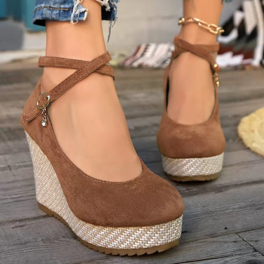 Damen Wedge-Sandaletten mit floralem Design und geschmackvollem Riemen R&B