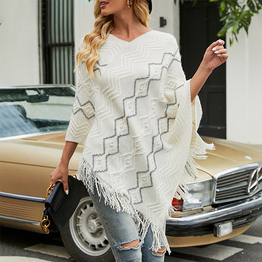 Damen eleganter Poncho mit auffälligem Strukturmuster und dekorativen Fransen R&B