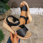 Damen komfortable Keil-Sandalen mit perforiertem Obermaterial R&B