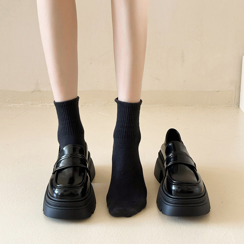 Damen Plateau-Lederschuhe mit modischem Detail und robuster Sohle R&B