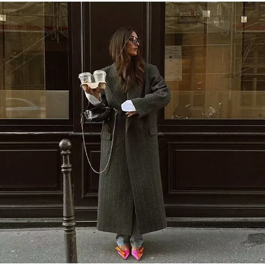 Damen eleganter gestreifter Langblazer mit doppelter Knopfleiste und seitlichen Taschen R&B