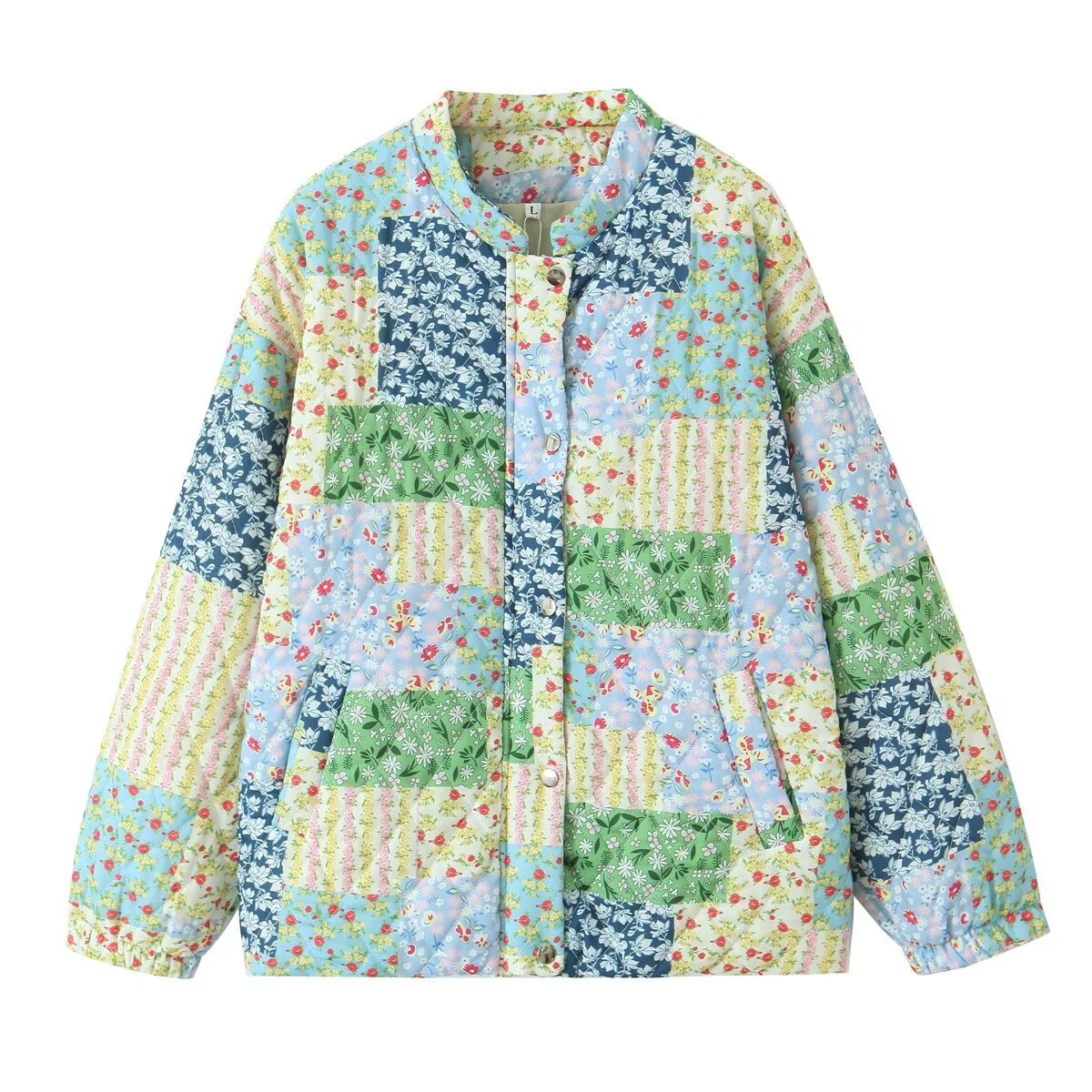 Damen gesteppte Patchwork-Jacke mit bunten Blumenmustern und praktischen Taschen