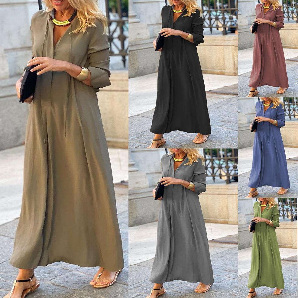 Damen Maxikleid mit elegantem Schnitt und praktischen Details