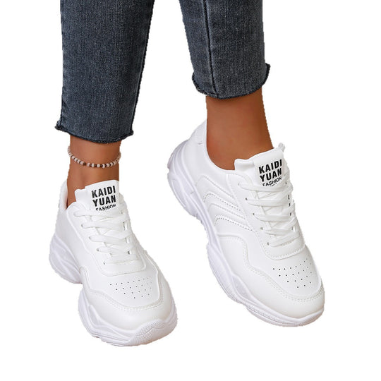 Damen Sportliche Sneakers mit luftiger Oberflächenstruktur und dämpfender Sohle R&B