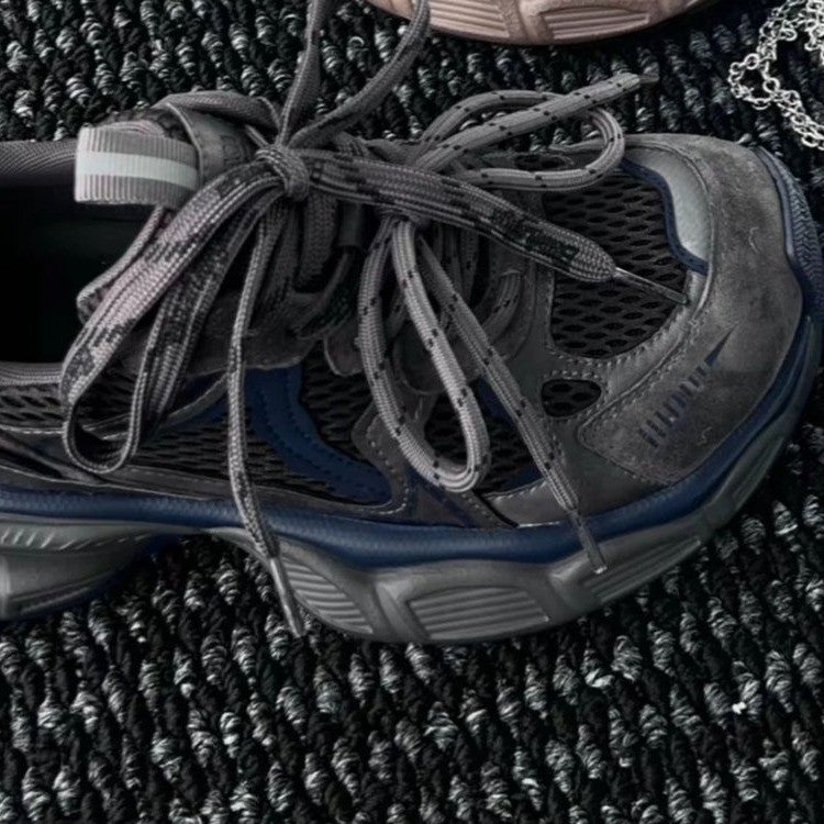 Damen Sportliche Lauf-Sneaker mit atmungsaktivem Mesh und dämpfender Sohle R&B