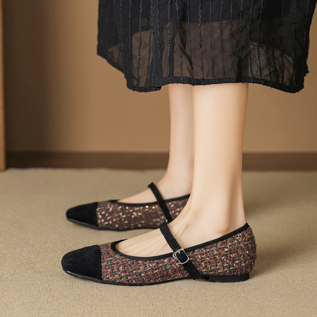 Damen Elegante Ballerinas mit modischem Riemen und hochwertiger Textur
