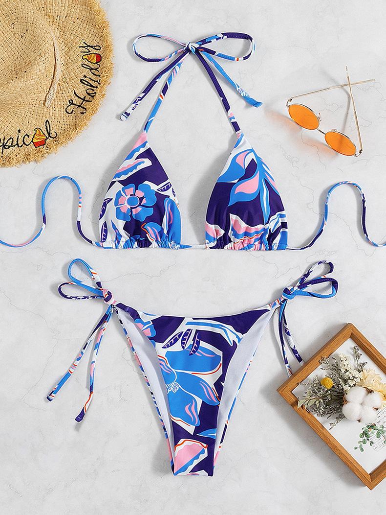 Damen Triangel-Bikini mit traumhaftem Blumendesign und raffinierten Schnürdetails R&B